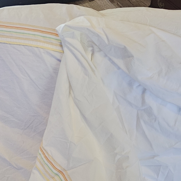 Pottery Barn Teen White Queen Duvet Cover with Colorful Trim - Picture 4 of 8